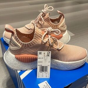 Adidas Nomad Sneakers (NMD)